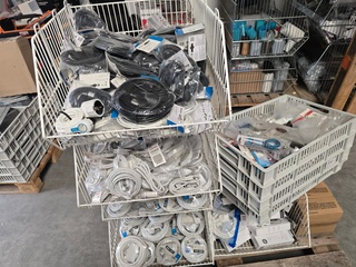 Verlengkabels, Stereokabel En Diverse In Grijpmanden Elektra, Partij